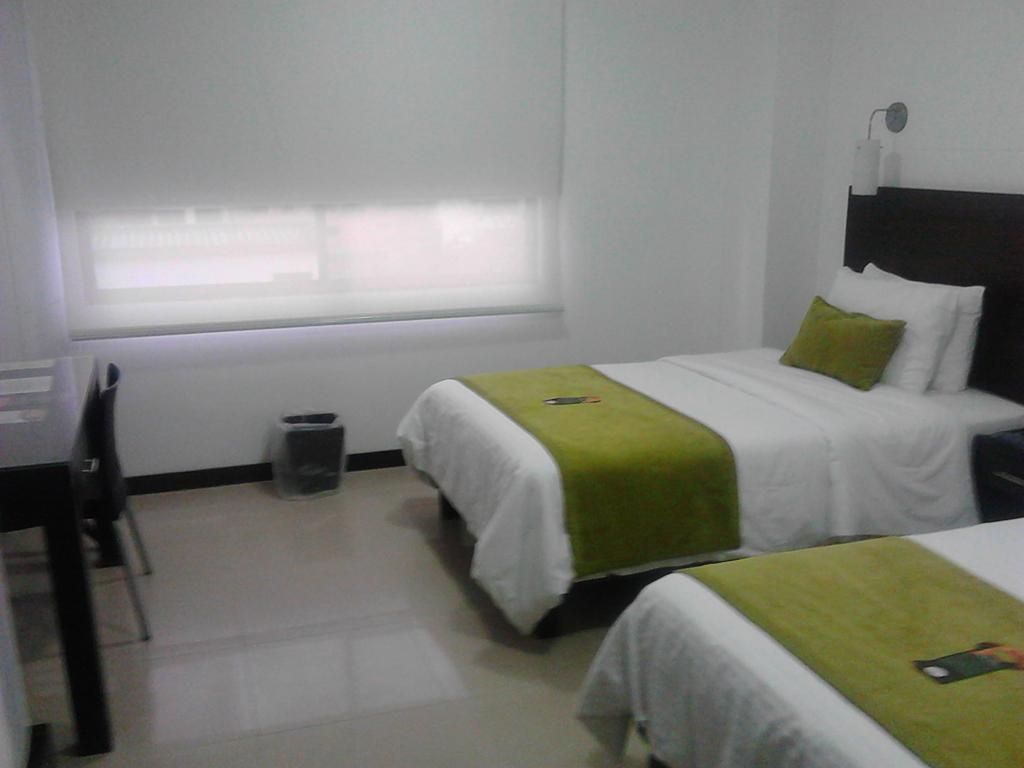 Hotel Pinares Plaza Pereira Εξωτερικό φωτογραφία