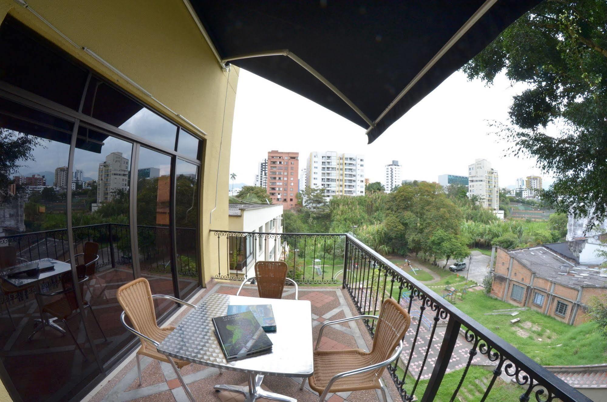 Hotel Pinares Plaza Pereira Εξωτερικό φωτογραφία